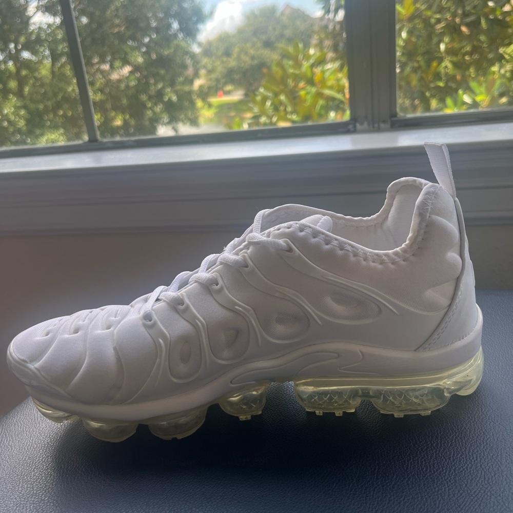 Nike Air Vapormax Plus Off White Mens sz 9.5 Womens sz 11.5